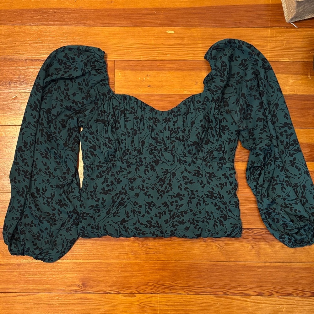 Abercrombie sweetheart neckline blouse top